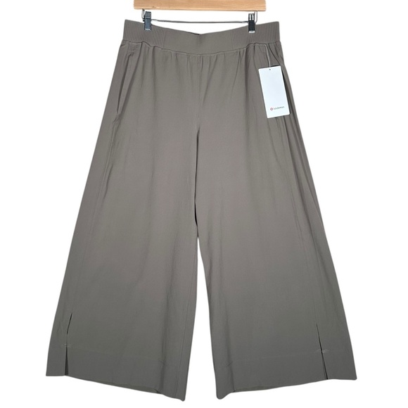 LULULEMON Stretch Woven Wide Leg High Rise Crop Pant in nomad - Picture 5 of 12